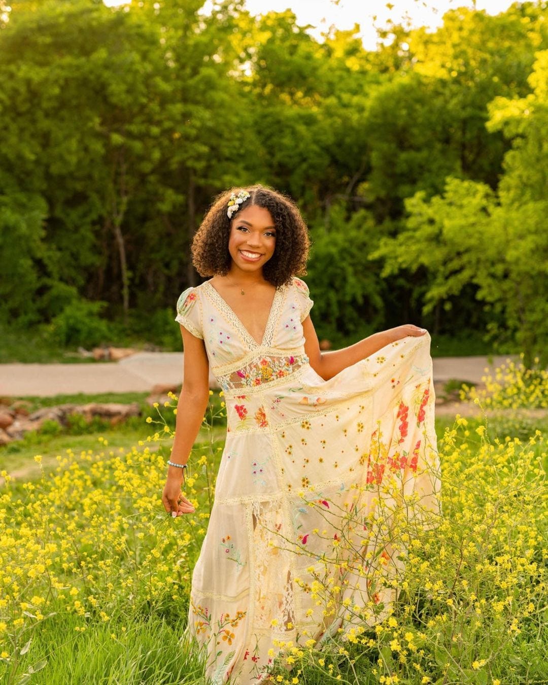 dress up for dinner date Dinner Date Outfit Ideas that are Stylish & Easy to Recreate