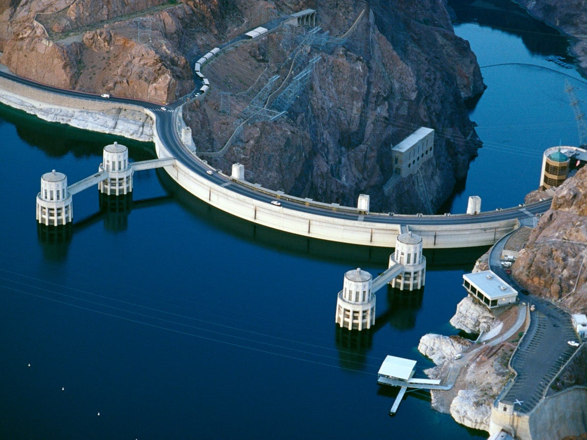 The Hoover Dam The Hoover Dam