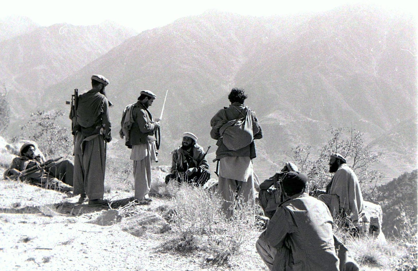 Mortar_attack_on_Shigal_Tarna_garrison,_Kunar_Province,_87.jpg