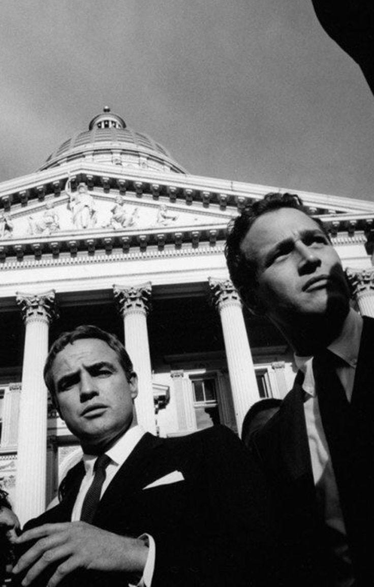 Marlon Brando e Paul Newman ad una marcia per i diritti civili, Sacramento  1961