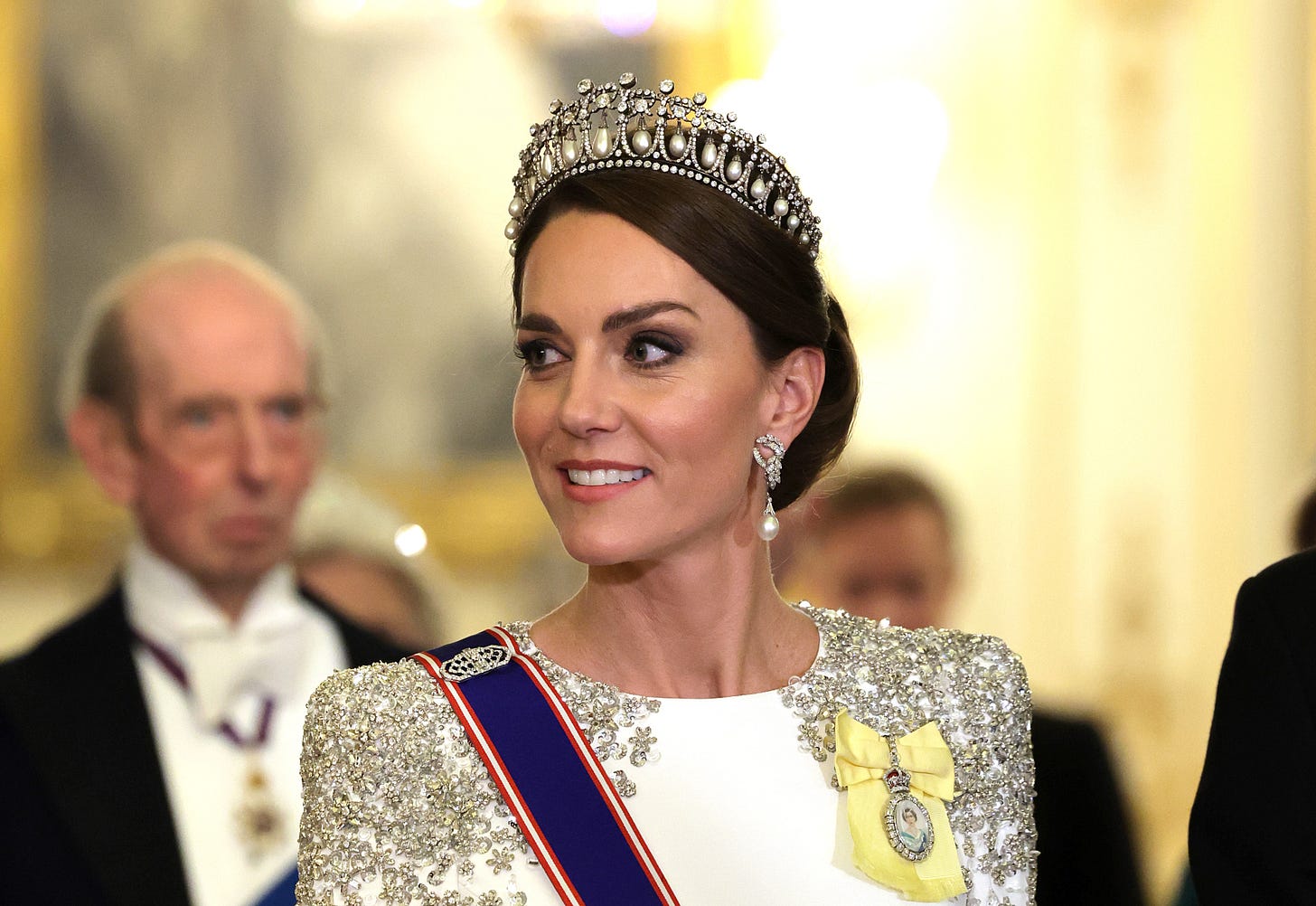 The Princess of Wales wearing diamond and pearl tiara at state banquet