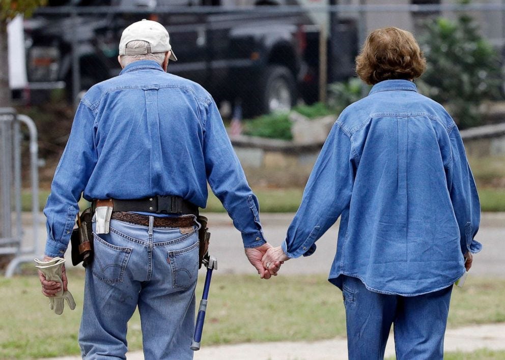 PHOTO: Former President Jimmy Carter and his wife, Rosalynn, walk back to a Habitat for Humanity building site in Memphis, Tenn., Nov. 2, 2015.