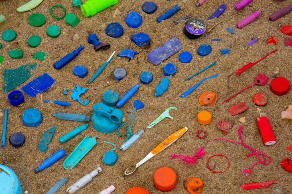 reducir el uso de plásticos, cómo empezar a hacerlo