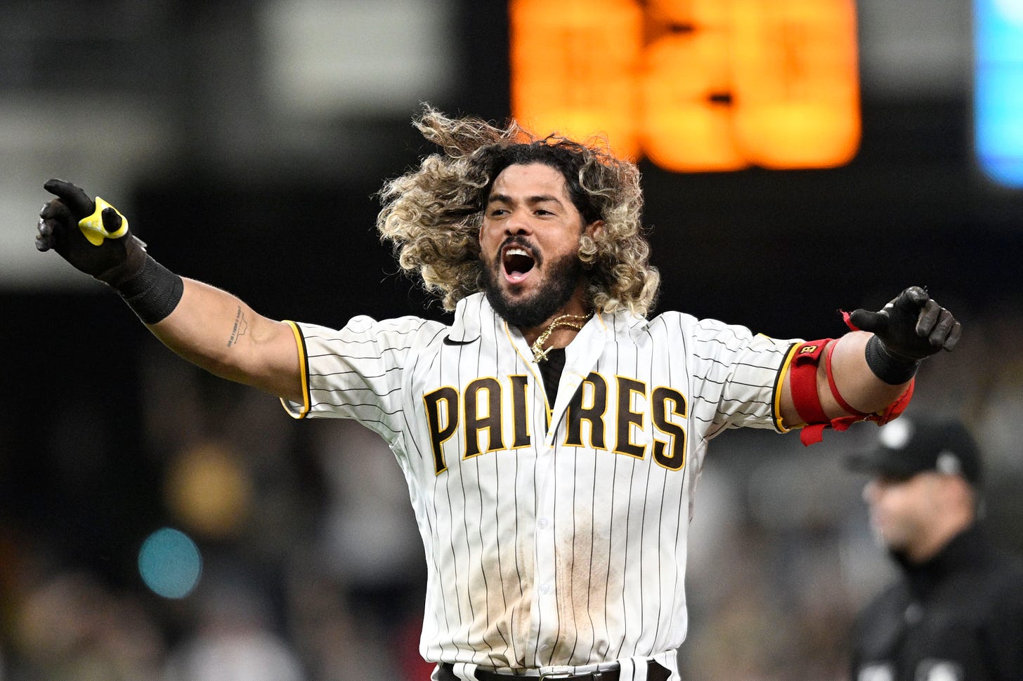 Jorge Alfaro pushes Padres to walk-off over Diamondbacks (video)