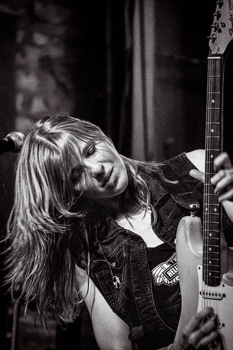 Sofie Abrams / photos by Troy Larson © FallstownFUSE