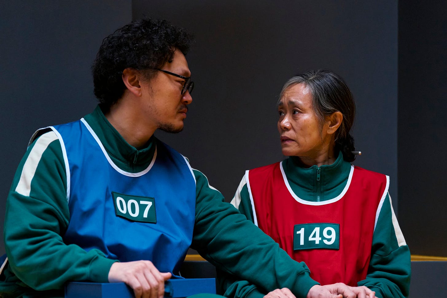 Yang Dong-geun as Yong-sik and Kang Ae-sim as Geum-ja in Squid Game 3