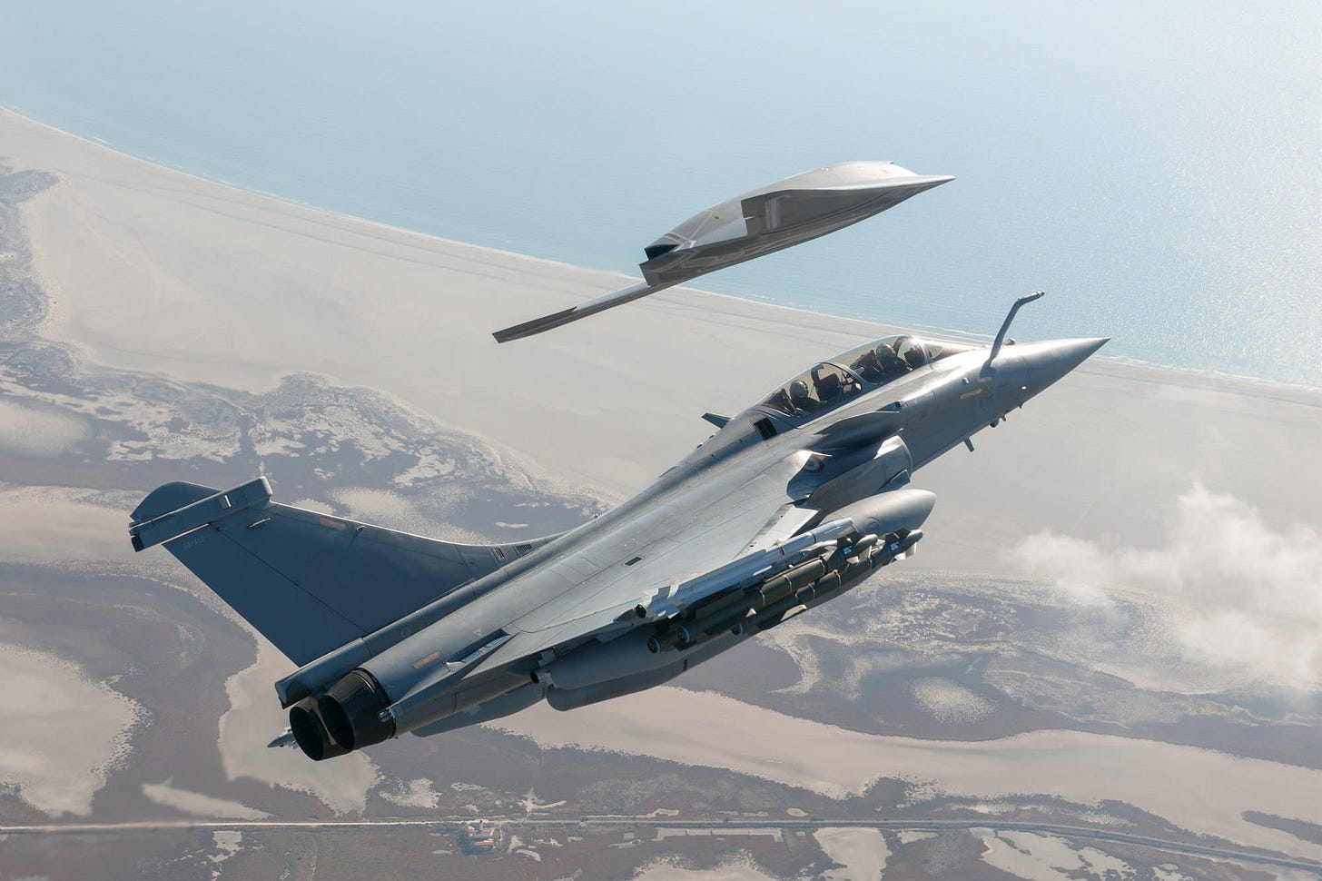 Rafale F5 et nEUROn : l'avenir de l'aviation militaire française