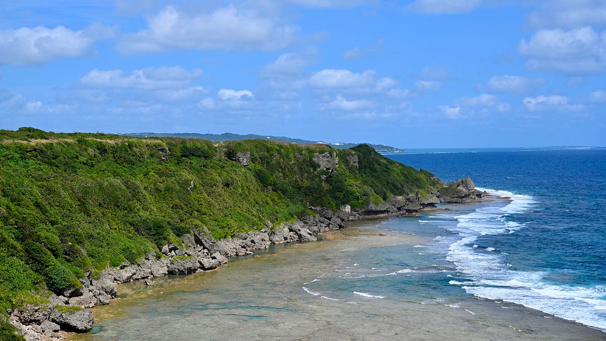 Postcard from Okinawa - by Jeff Chu 朱天慧