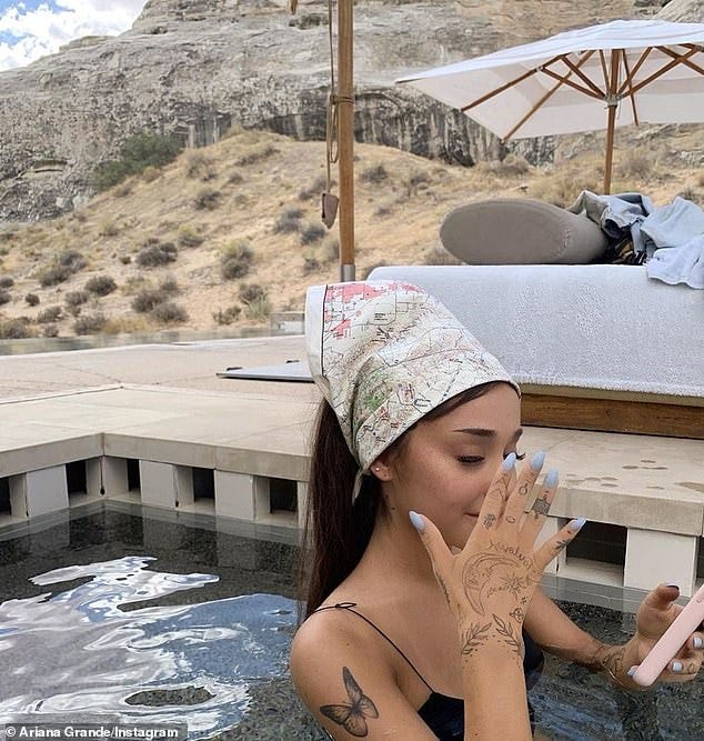 Ariana Grande gets back to nature with beau Dalton Gomez and pals in photos  from recent trip to Utah | Daily Mail Online