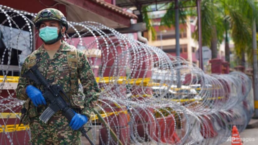 Commentary: UMNO's withdrawal of support shows Malaysia's political establishment is losing the plot - CNA Commentary: UMNO's withdrawal of support shows Malaysia's political establishment is losing the plot - CNA