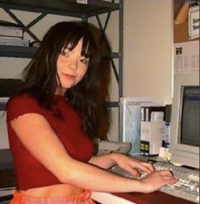You've been blessed by 90s internet Björk 🪄🦄 : r/infp