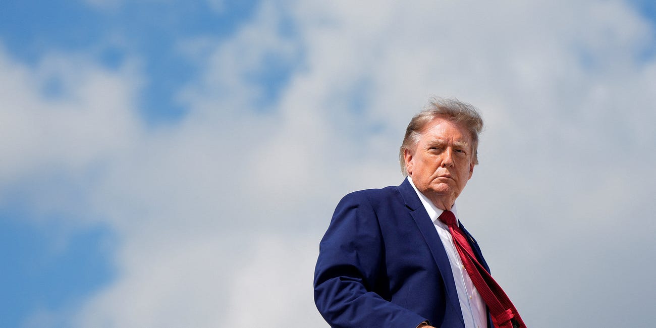 Scoop: White House Staffers Say Trump 'Left Us' on Decoy Jet to Die