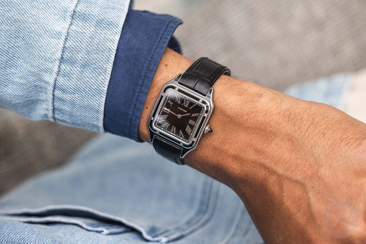 F】Hands-On With The Black Lacquer Cartier Santos-Dumont