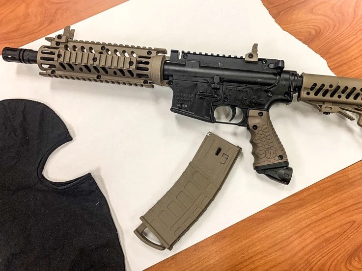 An object and a cap on a table

AI-generated content may be incorrect.