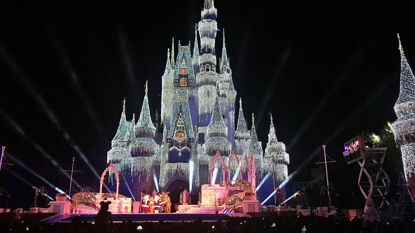Mickey's Most Merriest Celebration at Cinderella Castle during the 2018 Very Merry Christmas Party. Image: Figment3009 via Wikimedia Commons