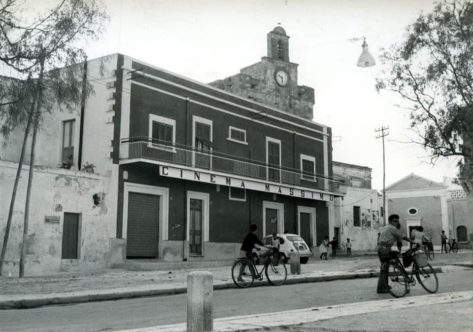 No photo description available.