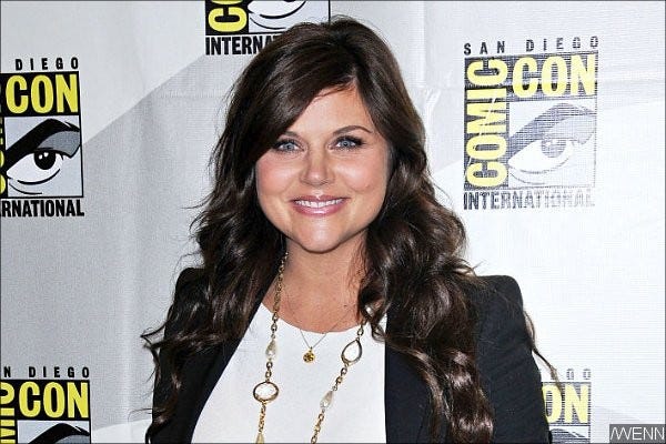 tiffani thiessen pregnant with second baby images tiffani thiessen pregnant with second baby images
