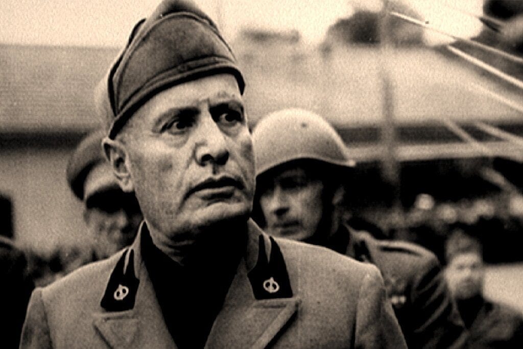 Nesta data: Mussolini é nomeado o primeiro-ministro da Itália Nesta data: Mussolini é nomeado o primeiro-ministro da Itália