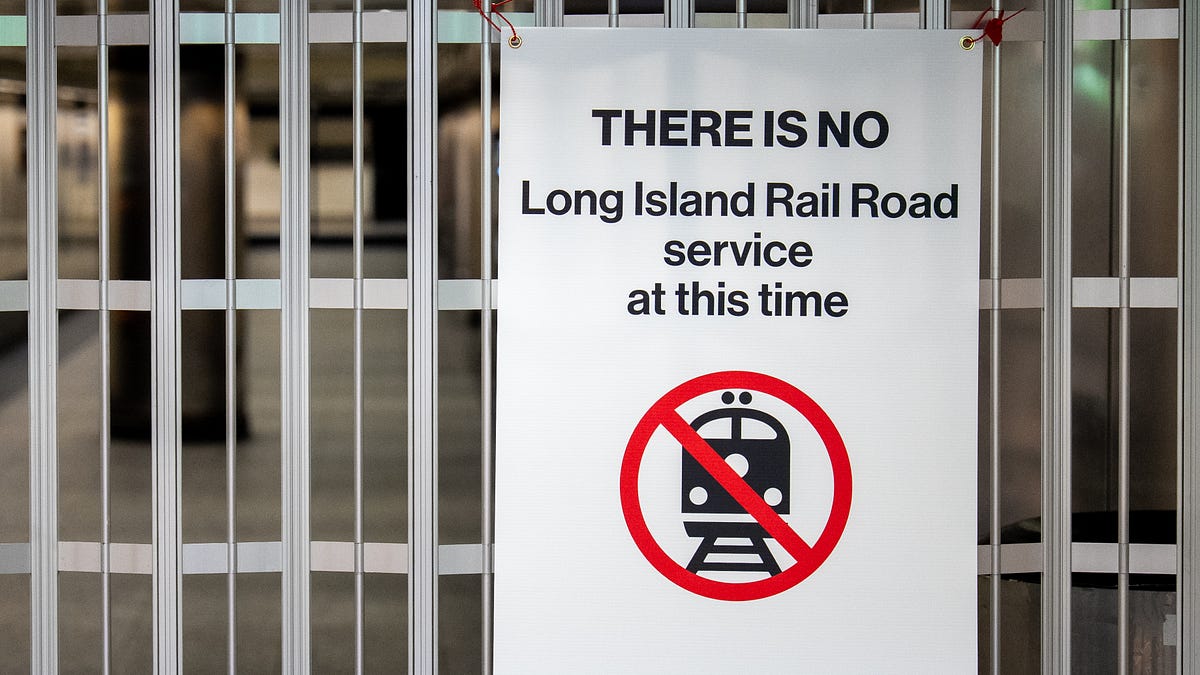 On the LIRR Picket Line - by Hamilton Nolan
