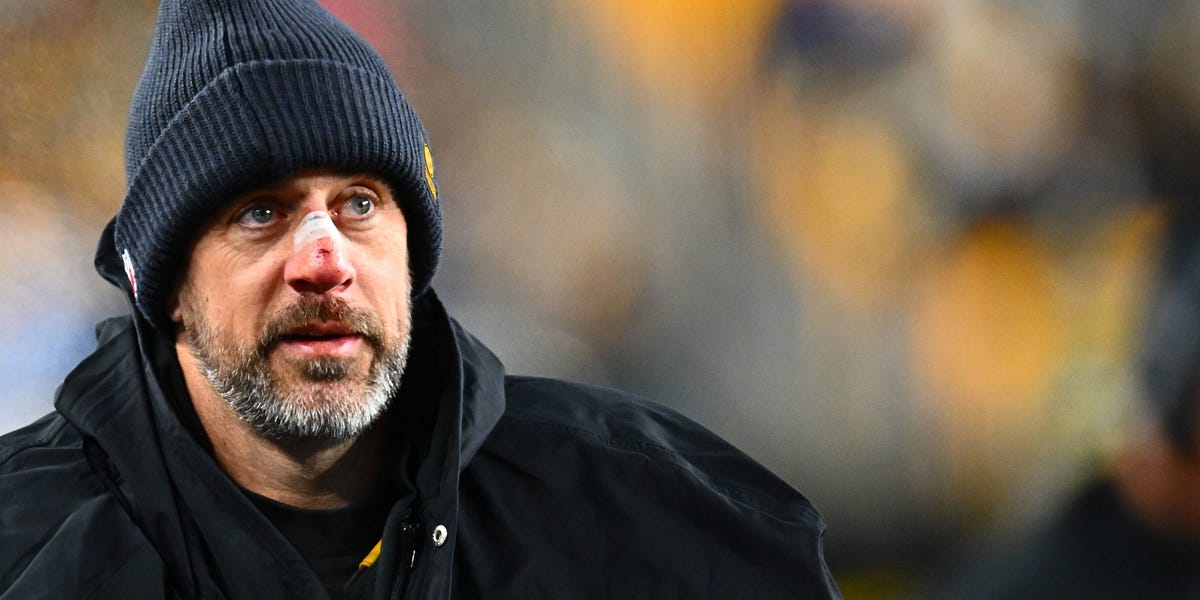 Pod: Steelers' sad Aaron Rodgers dance, Malik Willis Watch, QB middle ...