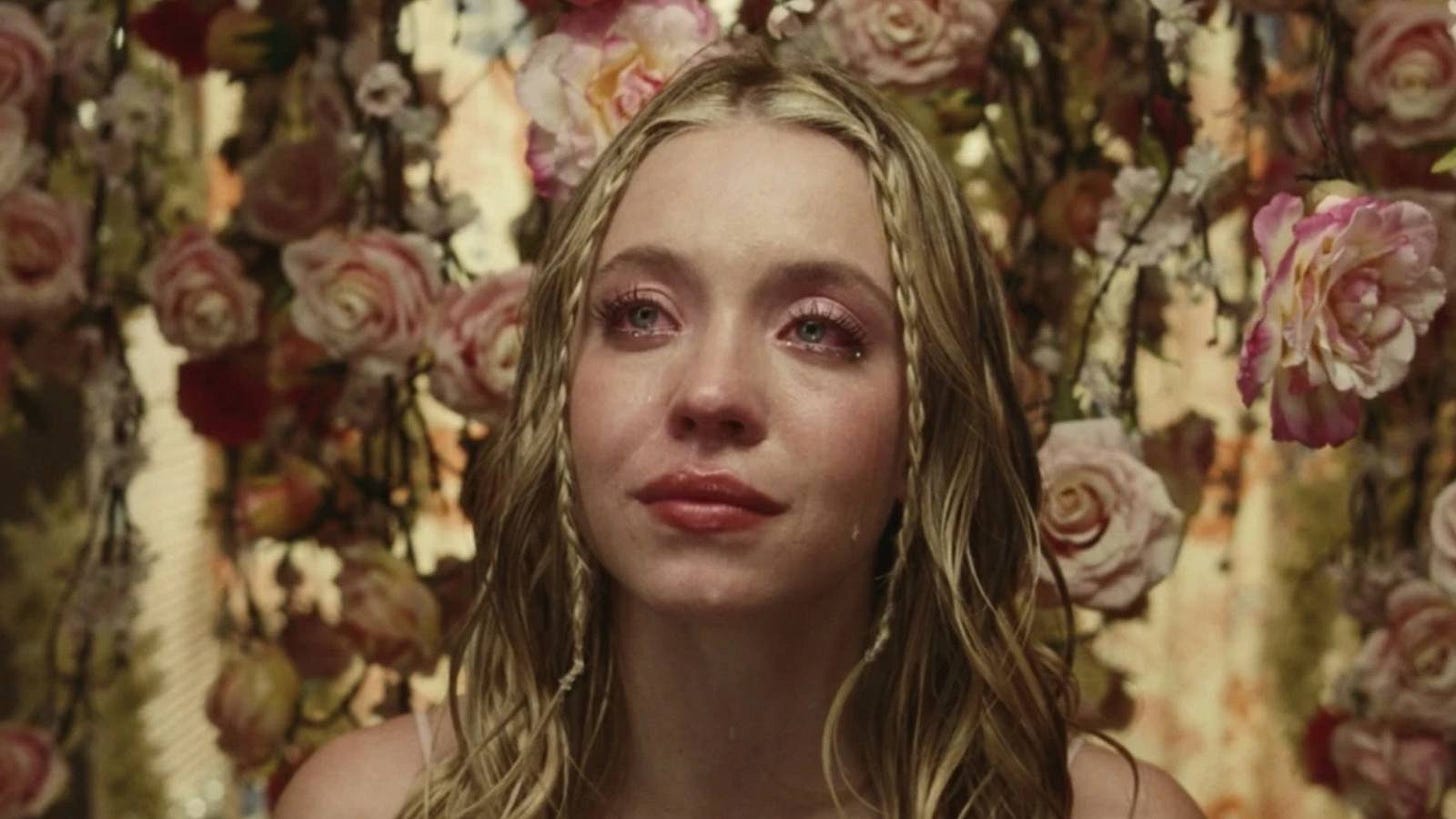 Let's Go Crazier”: 'Euphoria' Season 3 Gets “Unhinged” Update From Sydney Sweeney Let's Go Crazier”: 'Euphoria' Season 3 Gets “Unhinged” Update From Sydney Sweeney