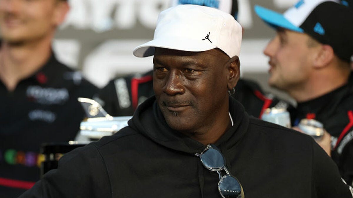 Video Of Michael Jordan Touching Young Fan At Daytona 500 Sparks Heated  Debate | Bored Panda