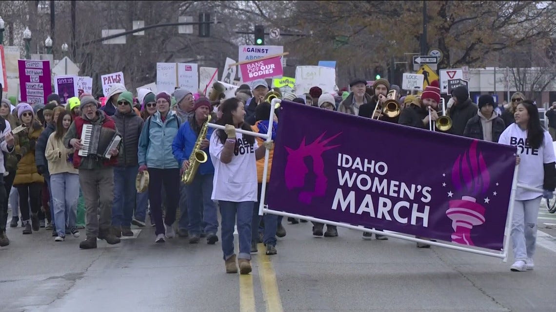 Pro-abortion rights and anti-abortion rallies held in front of Idaho ... Pro-abortion rights and anti-abortion rallies held in front of Idaho ...