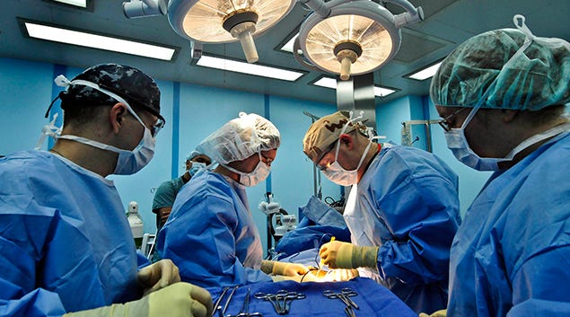 Hospitals contract with large employers and offer free surgery | Healthcare  Finance News