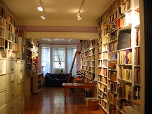 The first floor of the Lesbian Herstory Archives. From: lesbianherstoryarchives.org. 2013. The first floor of the Lesbian Herstory Archives. From: lesbianherstoryarchives.org. 2013.