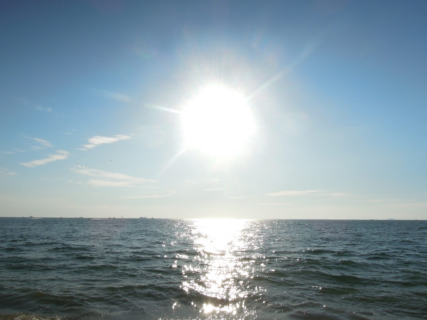 Sun_in_ocean Sun_in_ocean