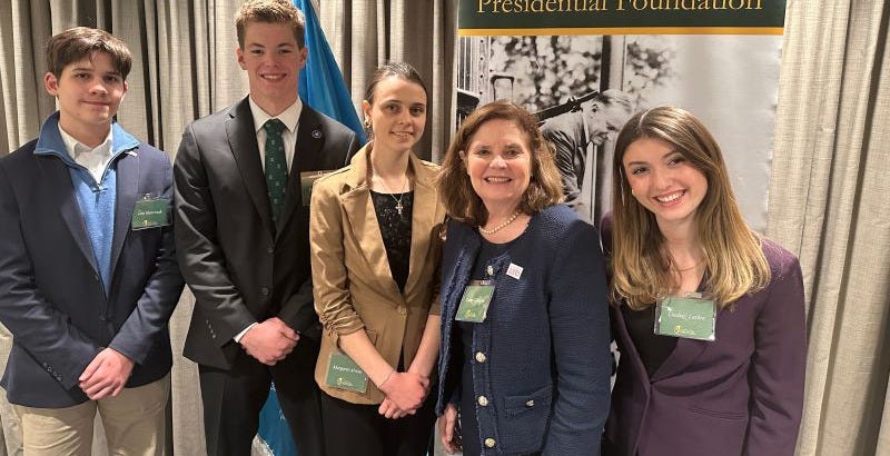 No alternative text description for this image