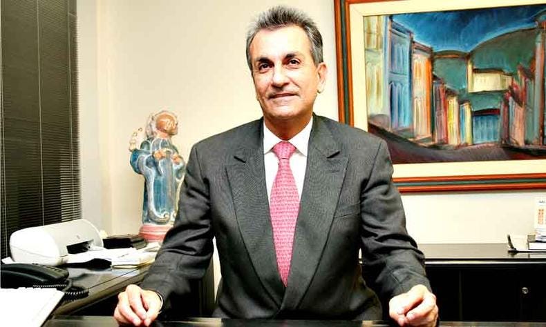 Ricardo Valadares Gontijo recebe homenagem do Baleia - Mário Fontana -  Estado de Minas