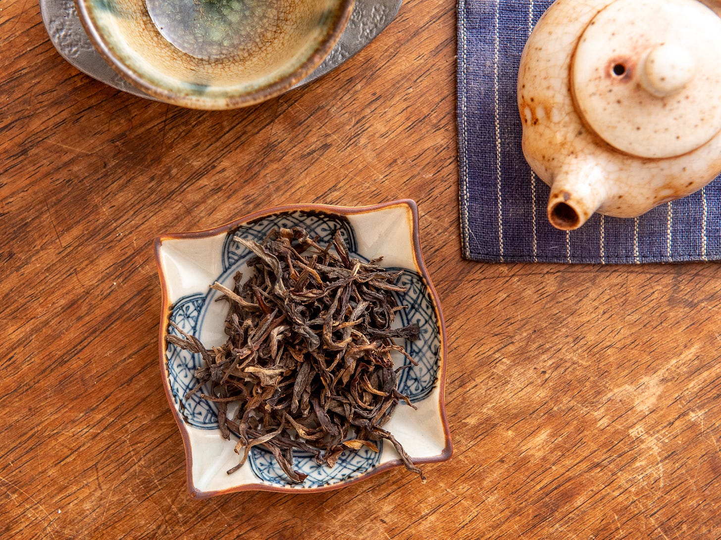 ID: Winter Sun puer dry leaves