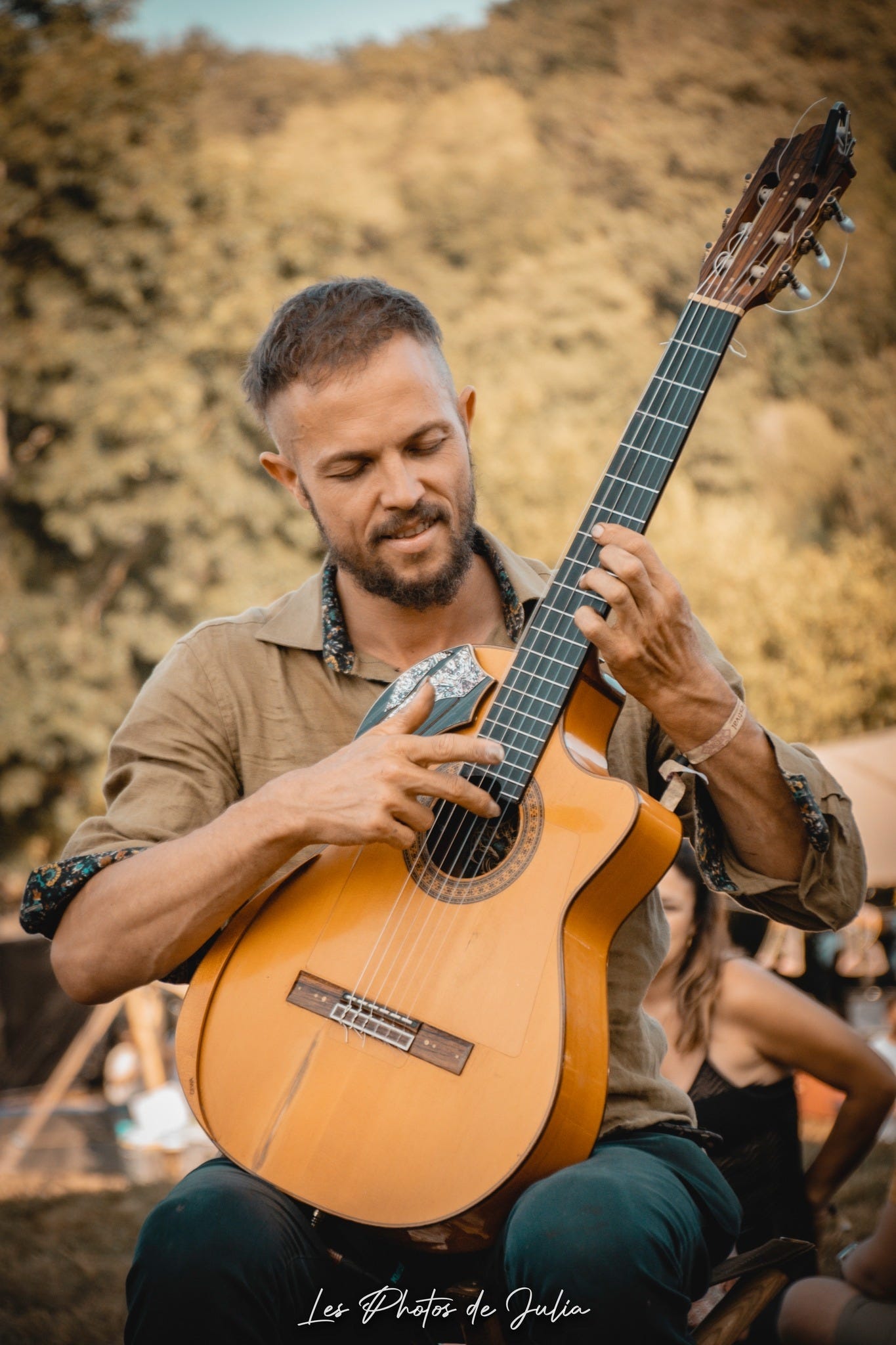 Keine Fotobeschreibung verfügbar.