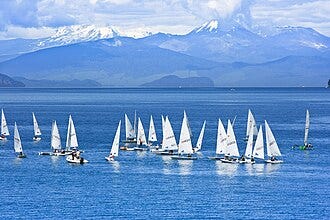 File:Sailing school - Lake Taupo.jpg
