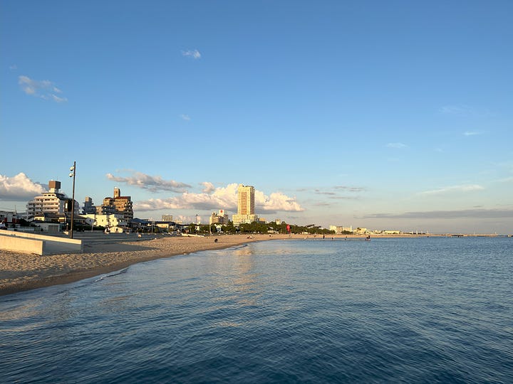 4 photos of Suma Beach at sunset, with views across Osaka Bay and to Awaji Island