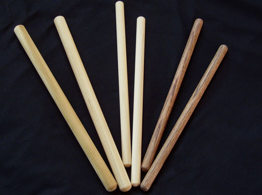 https://upload.wikimedia.org/wikipedia/commons/f/f8/Taikos_bachi.jpg