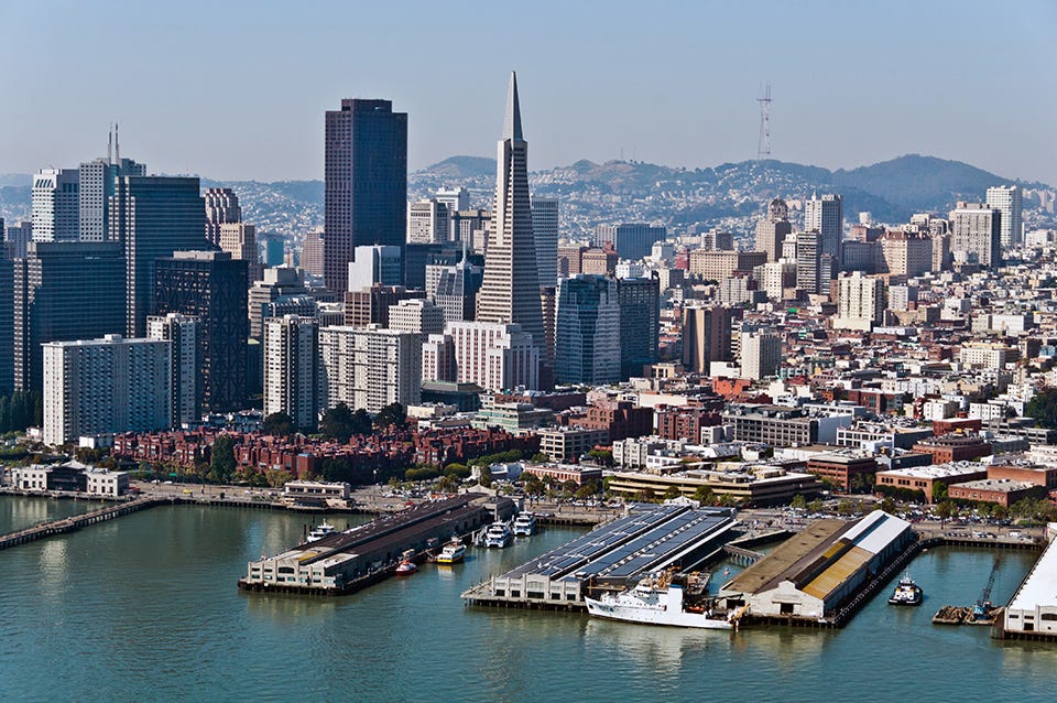 San Francisco skyline and Embarcadero Plaza, new home of Park Padel