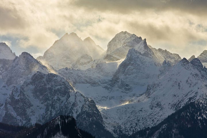 various shots from the lord of the rings with snow