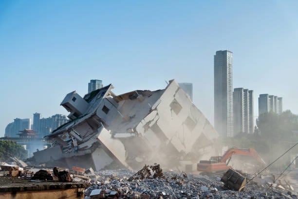 22,700+ Building Collapsing Stock Photos, Pictures & Royalty ...