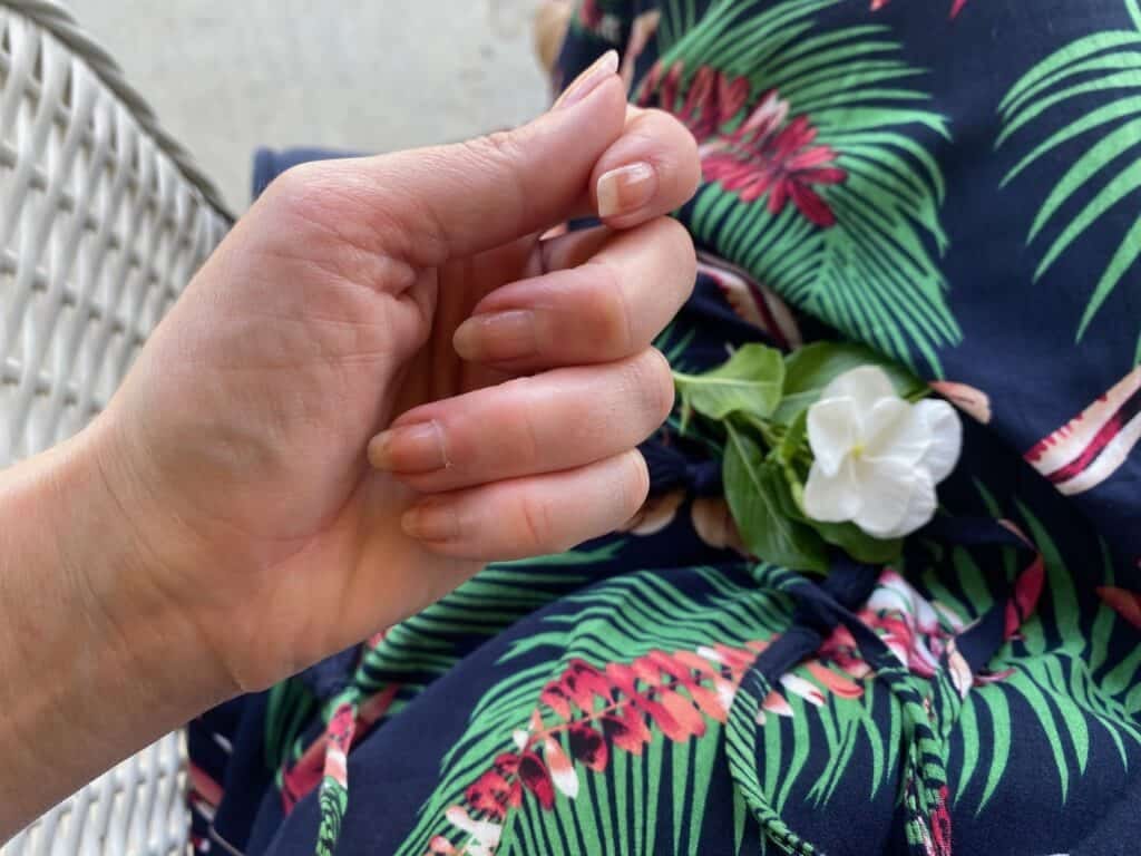 Eco Friendly Nail Polish + 5 Steps to an Affordable, Non Toxic DIY Mani Pedi Eco Friendly Nail Polish + 5 Steps to an Affordable, Non Toxic DIY Mani Pedi