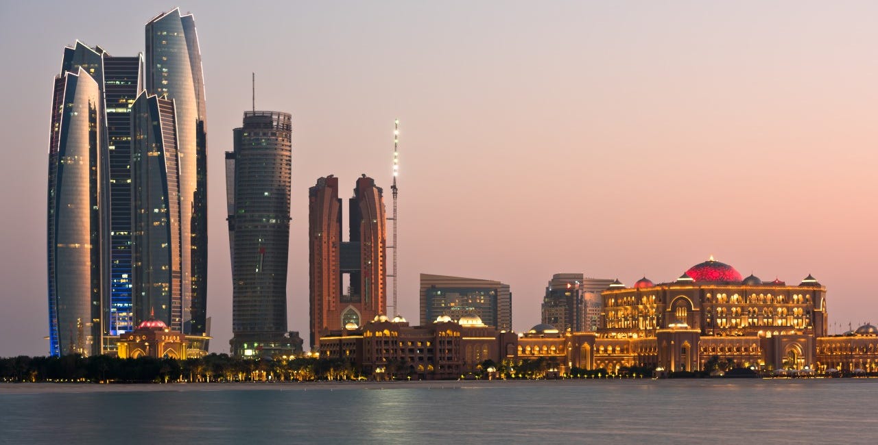 24 de ore în... Abu Dhabi