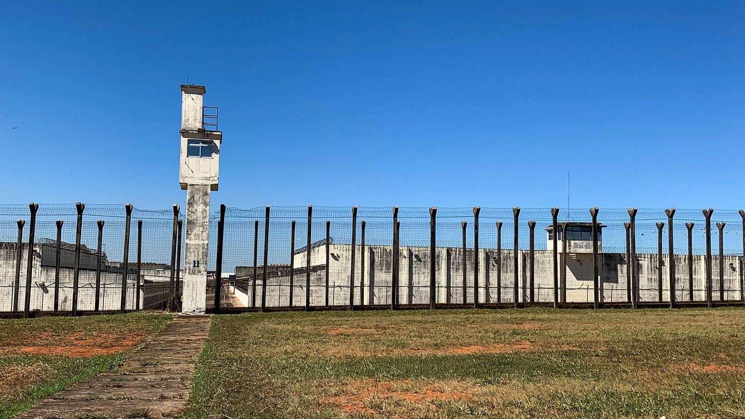 Nos presídios de Brasília, agentes penitenciários são 25% dos infectados  pelo novo coronavírus | National Geographic