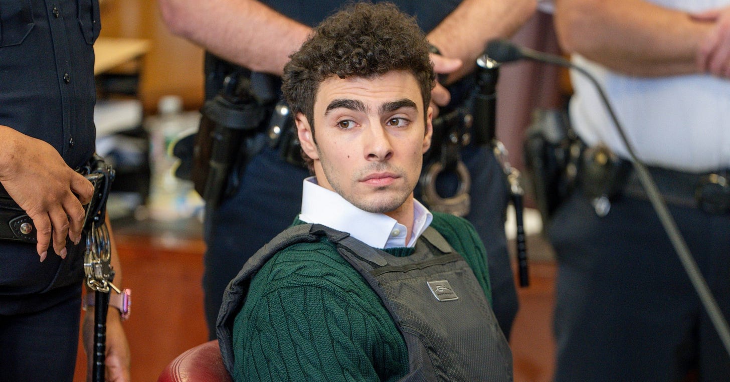 Federal prosecutors to seek death penalty for accused CEO killer Luigi  Mangione - ABC News