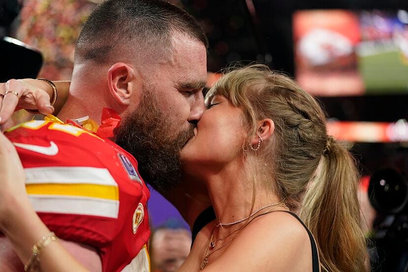 Taylor Swift already writes love songs for Travis Kelce: They're very  special | Marca
