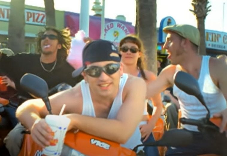 Len's "Steal My Sunshine" Earns Platinum Certification In United States