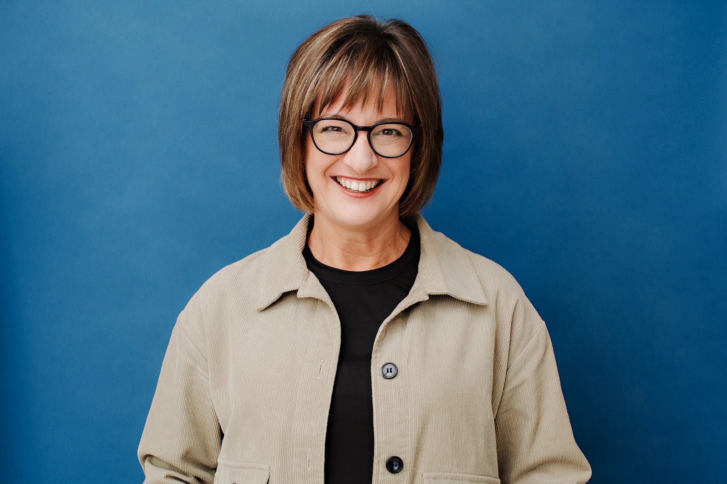 Dr. Rebecca Sutherns is an author and Midlife Transition Coach, helping high-achieving women navigate life’s toughest transitions—whether due to career shifts, empty nests, or other personal challenges. She gives her clients clarity, energy, and confidence by aligning their values with their actions. Using her ELASTIC method, she helps women stretch into the next phase of life without snapping (or snapping back). Dr. Rebecca Sutherns is an author and Midlife Transition Coach, helping high-achieving women navigate life’s toughest transitions—whether due to career shifts, empty nests, or other personal challenges. She gives her clients clarity, energy, and confidence by aligning their values with their actions. Using her ELASTIC method, she helps women stretch into the next phase of life without snapping (or snapping back).