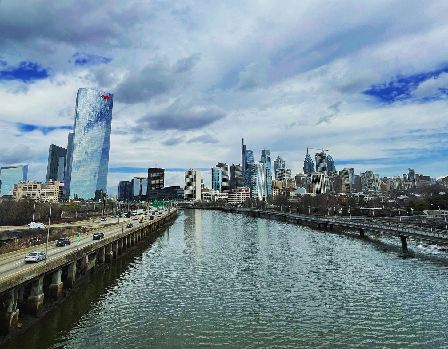 the skyline view of center city philadelphia looking north from the south street bridge