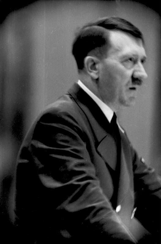 Adolf Hitler ,1942
