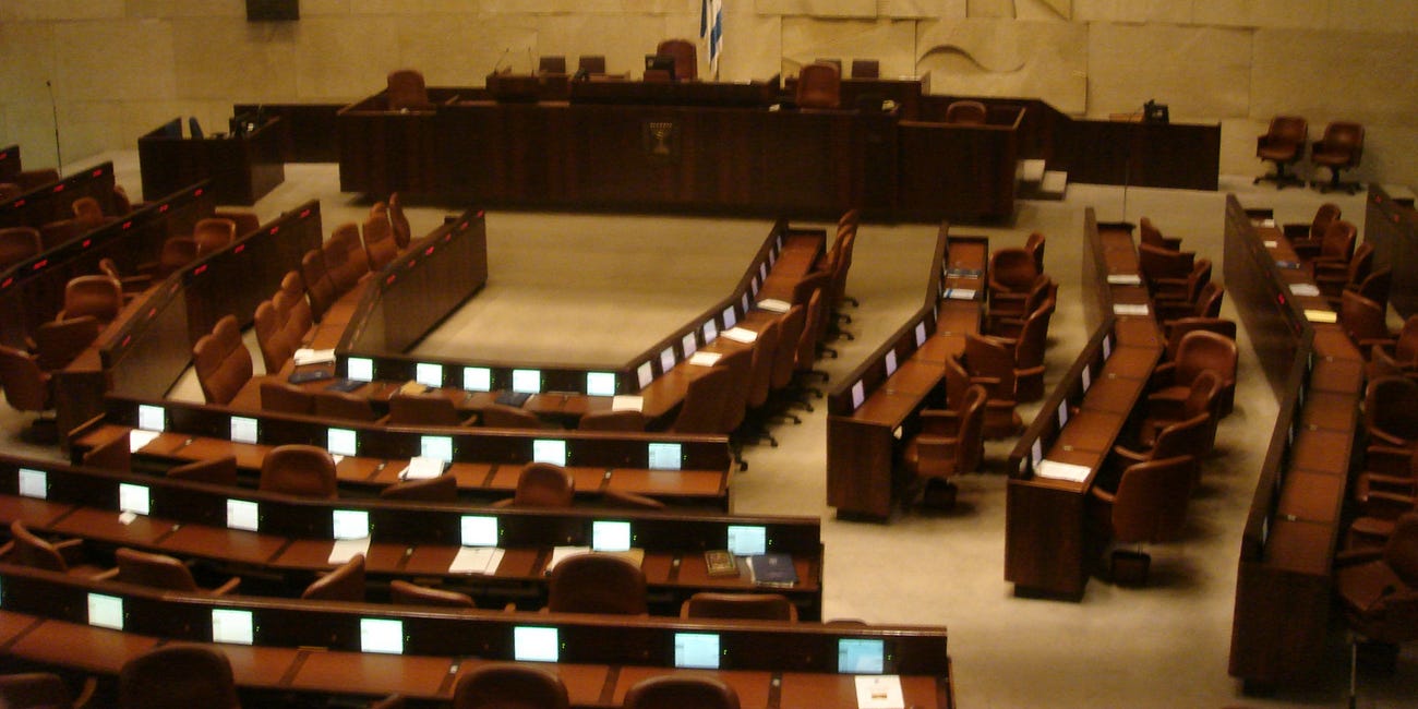 Ανάλυση Ειδήσεων: Με την Κνεσέτ σε θερινή διακοπή, ο Νετανιάχου κερδίζει χρόνο εν μέσω πολιτικών αδιεξόδων